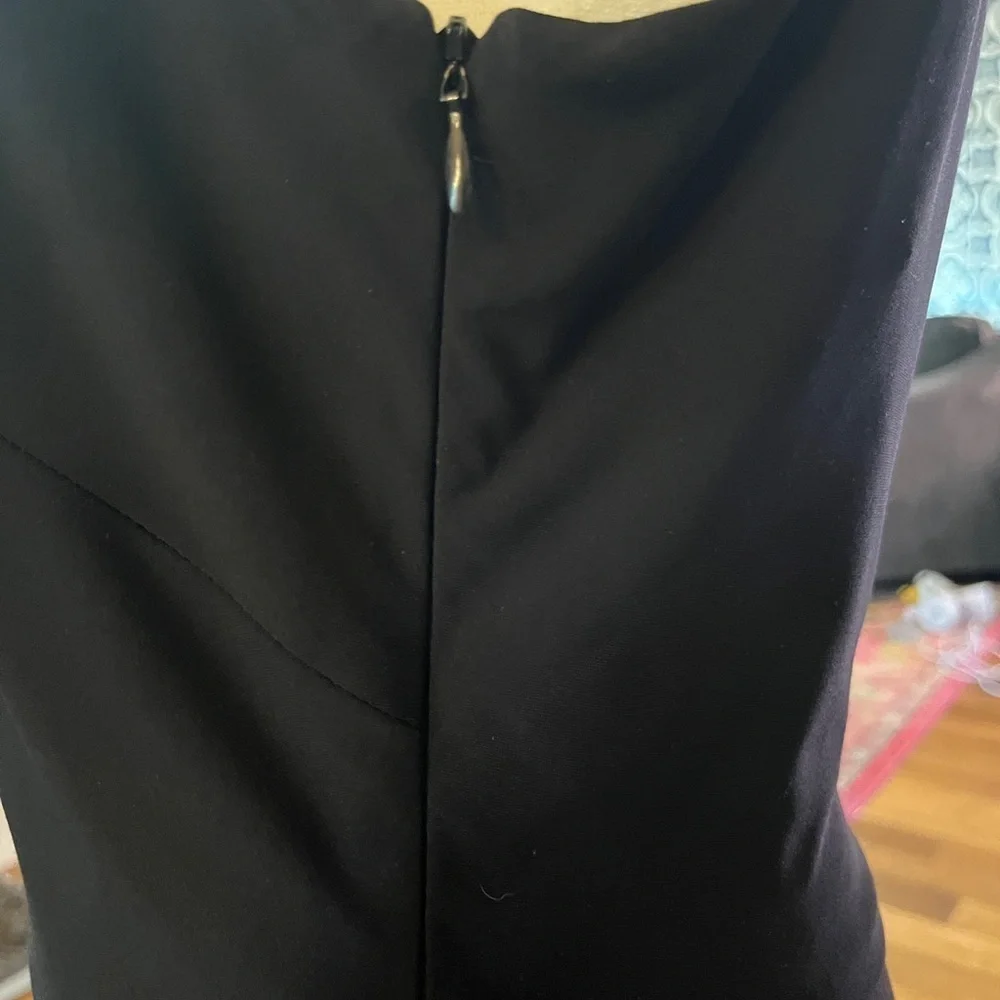 White House Black Market One shoulder dress with Pleated skirt Size 6 - Picture 3 of 6